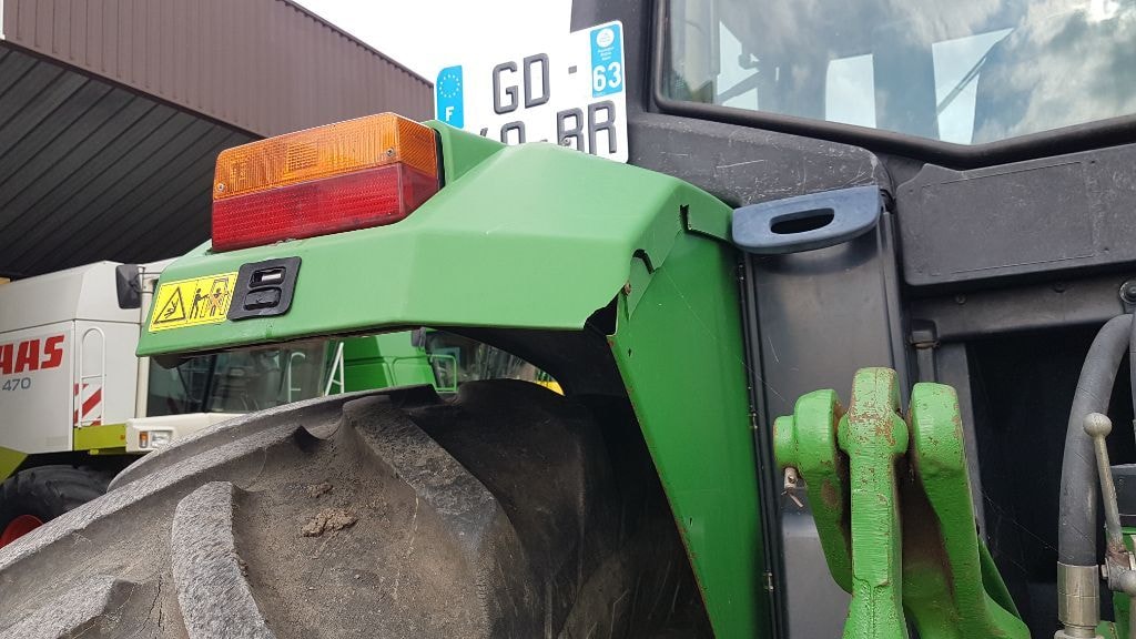 Tracteur chargeur JOHN DEERE 6810 TLS - photo slide 26