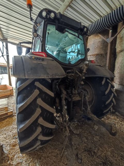 Tracteur VALTRA N134A - photo slide 5