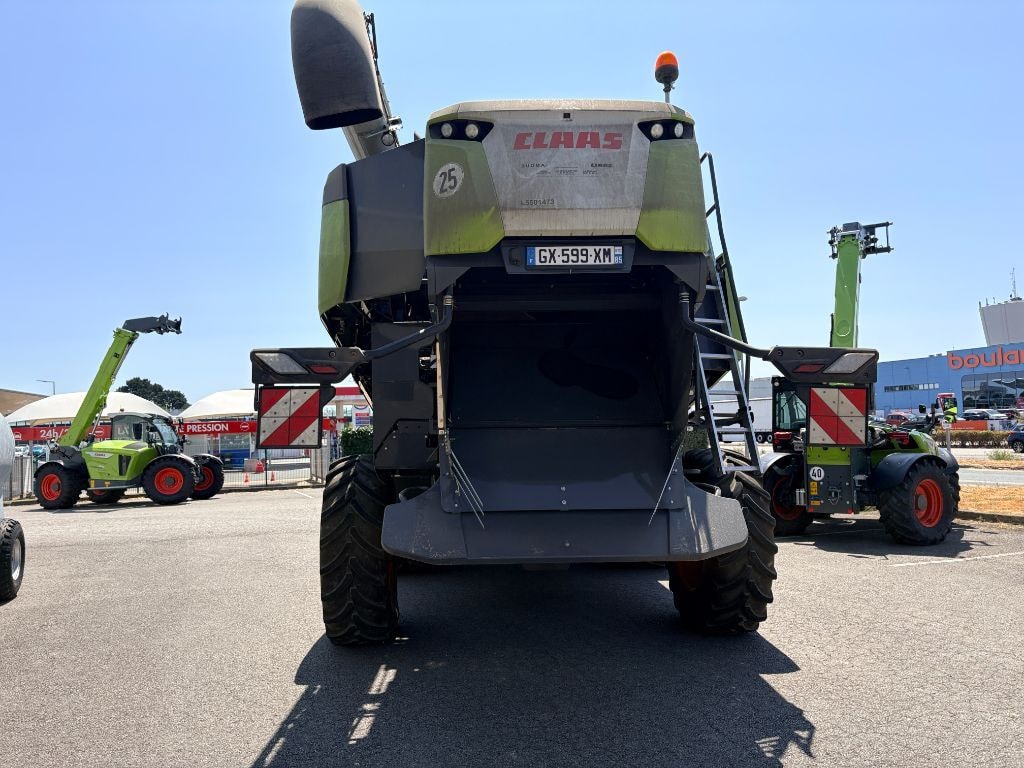 Moissonneuse CLAAS TRION 730 TERRATRAC - photo slide 9