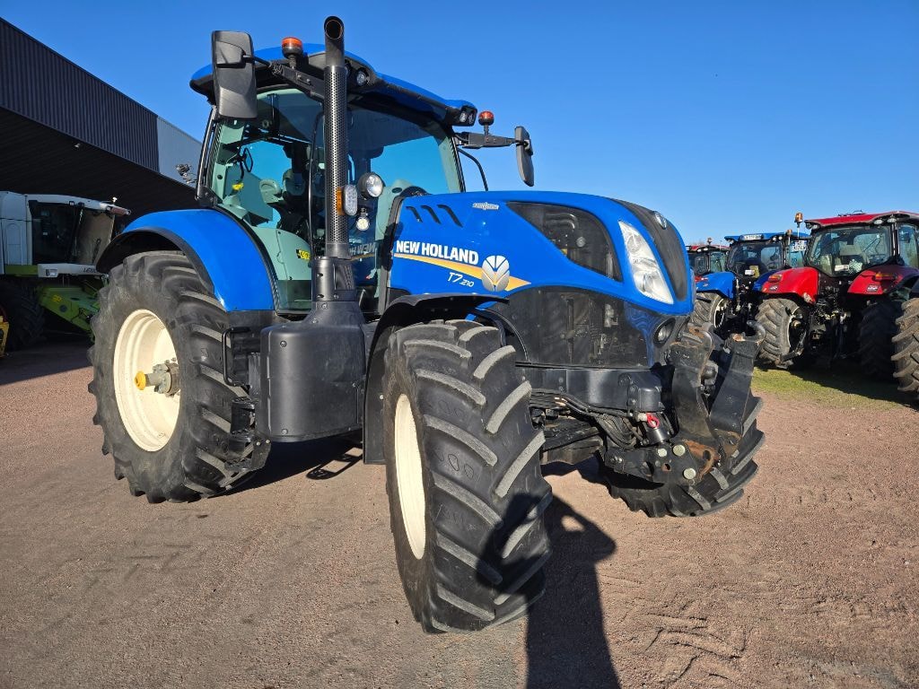 Tracteur NEW HOLLAND T7.210 AC - photo slide 17