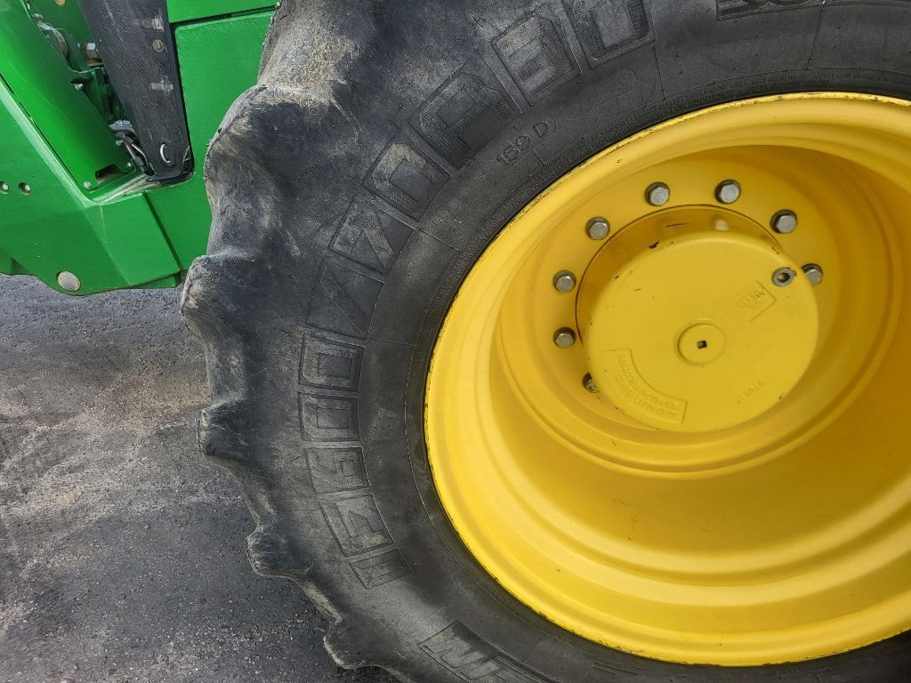 Tracteur JOHN DEERE 8320R - photo slide 9