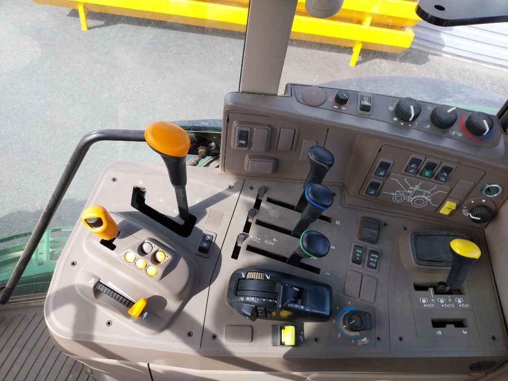 Tracteur JOHN DEERE 6195M - photo slide 7