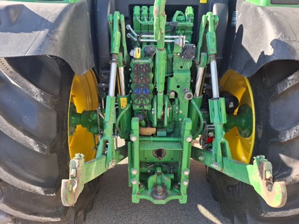 Tracteur JOHN DEERE 6130R - photo slide 7