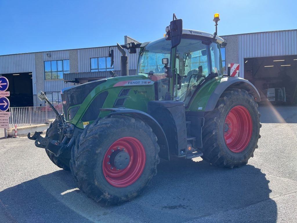 Tracteur FENDT 716 VARIO POWER - photo slide 1