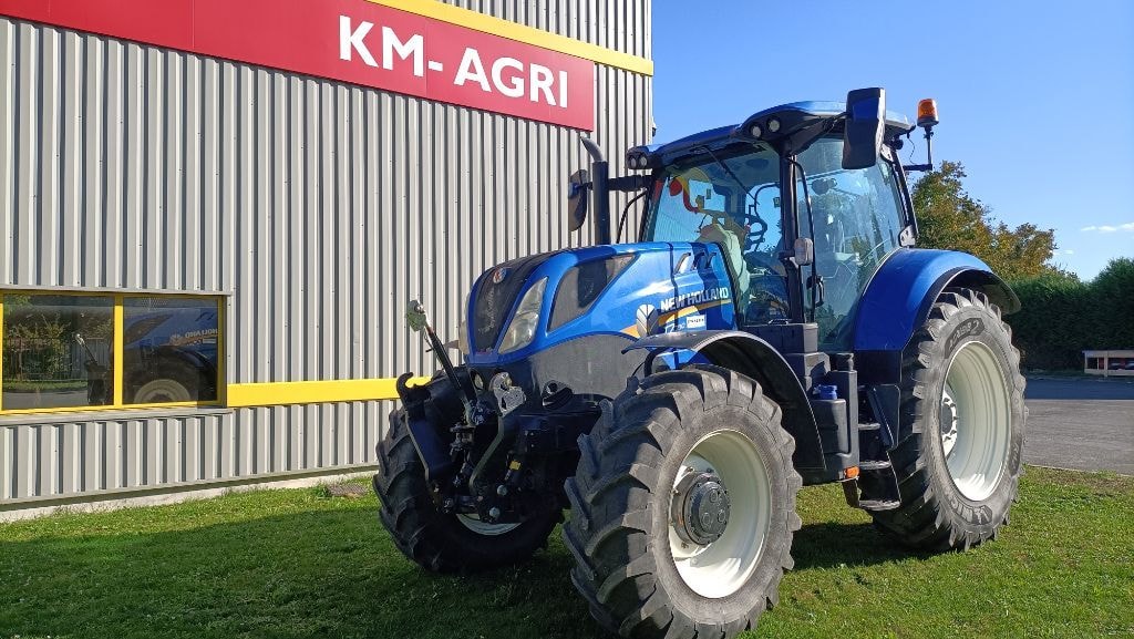 Tracteur NEW HOLLAND T7.210 - photo slide 1