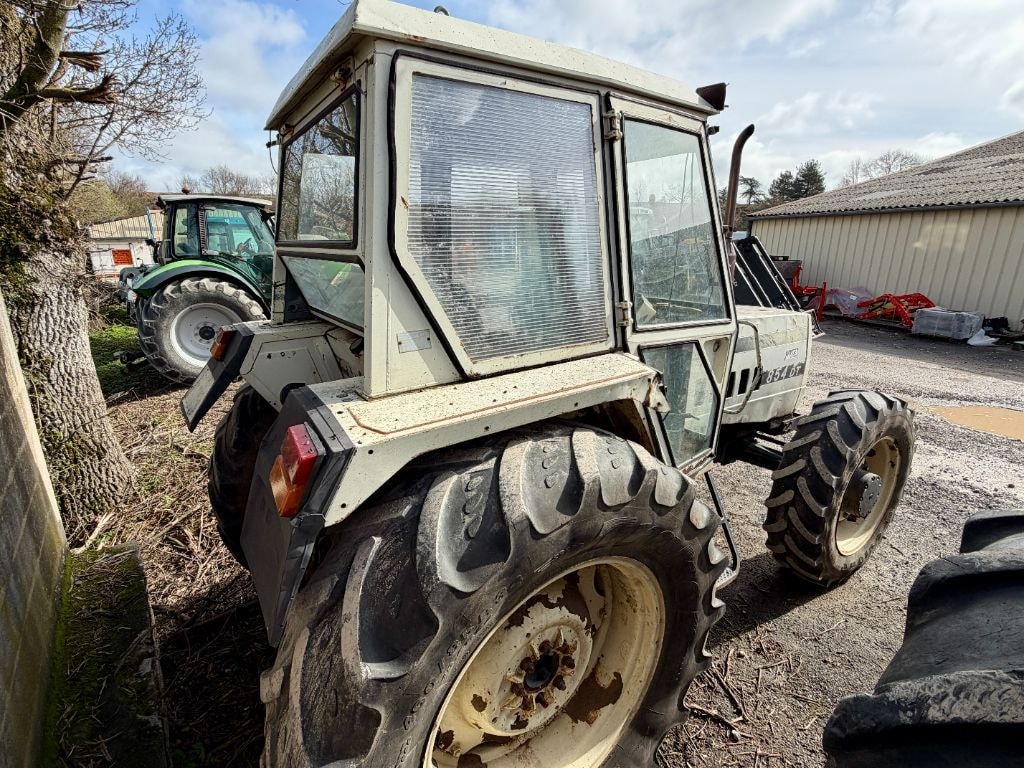 Tracteur LAMBORGHINI 854 - photo slide 6