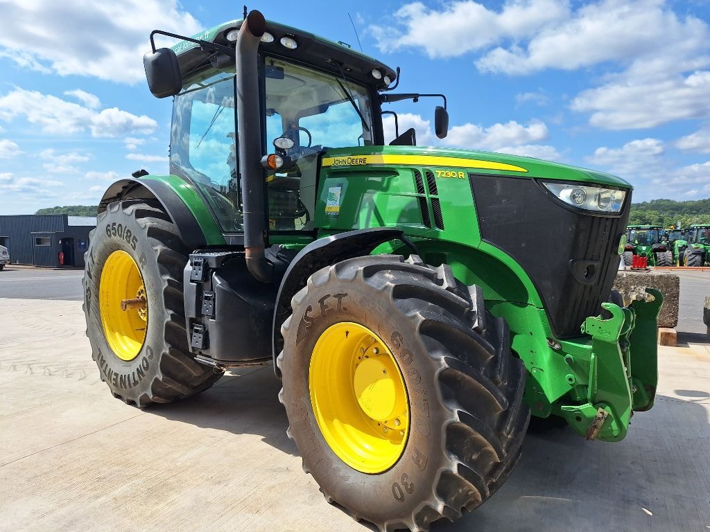 Tracteur JOHN DEERE 7230 R - photo slide 10