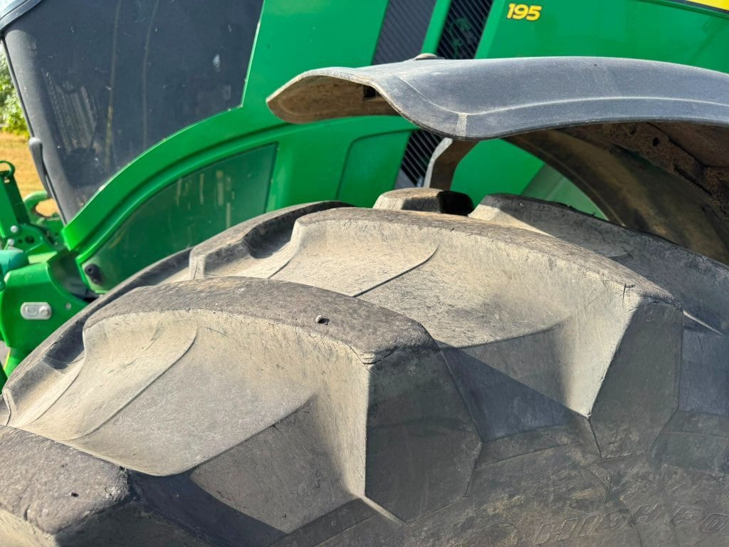 Tracteur JOHN DEERE 6R 195 - photo slide 12