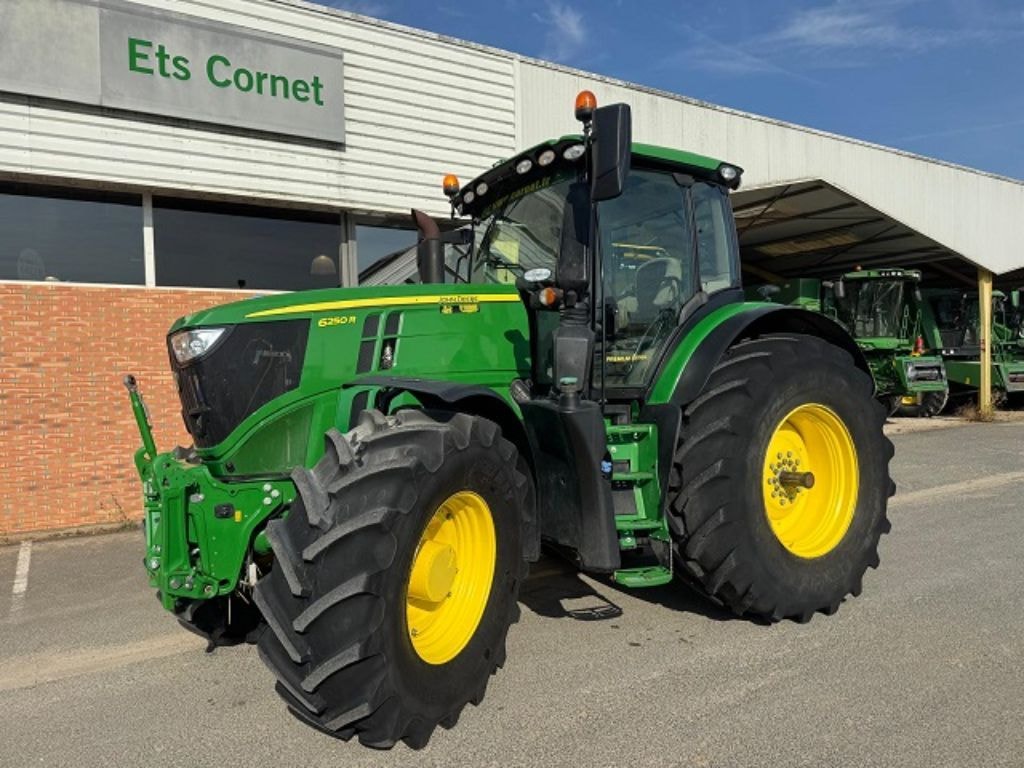 Tracteur JOHN DEERE 6250R - photo slide 1