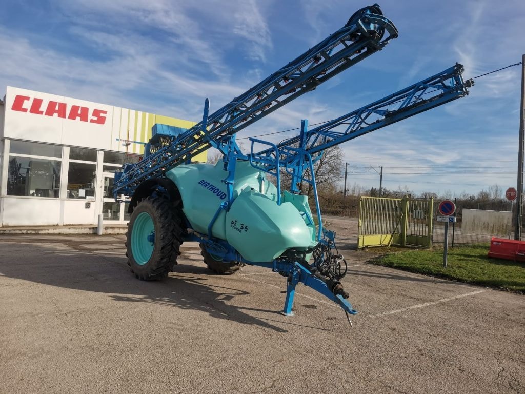 Pulverisateur BERTHOUD Tracker 32-34  - photo slide 1