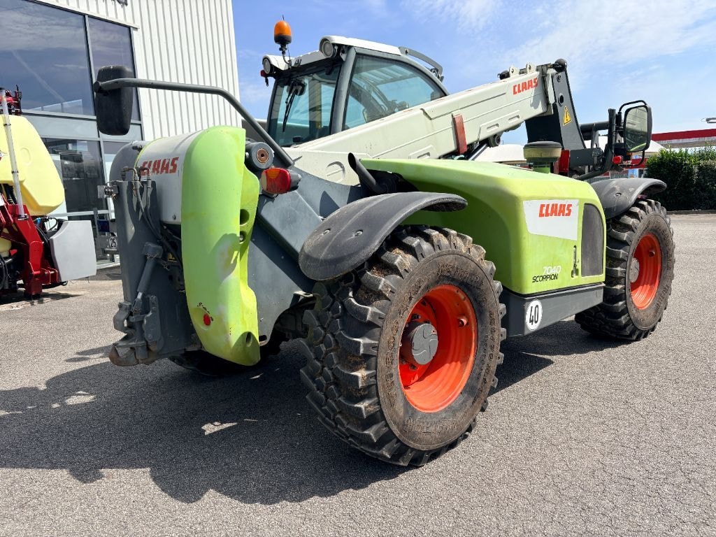 Telescopique CLAAS SCORPION 7040 - photo slide 6