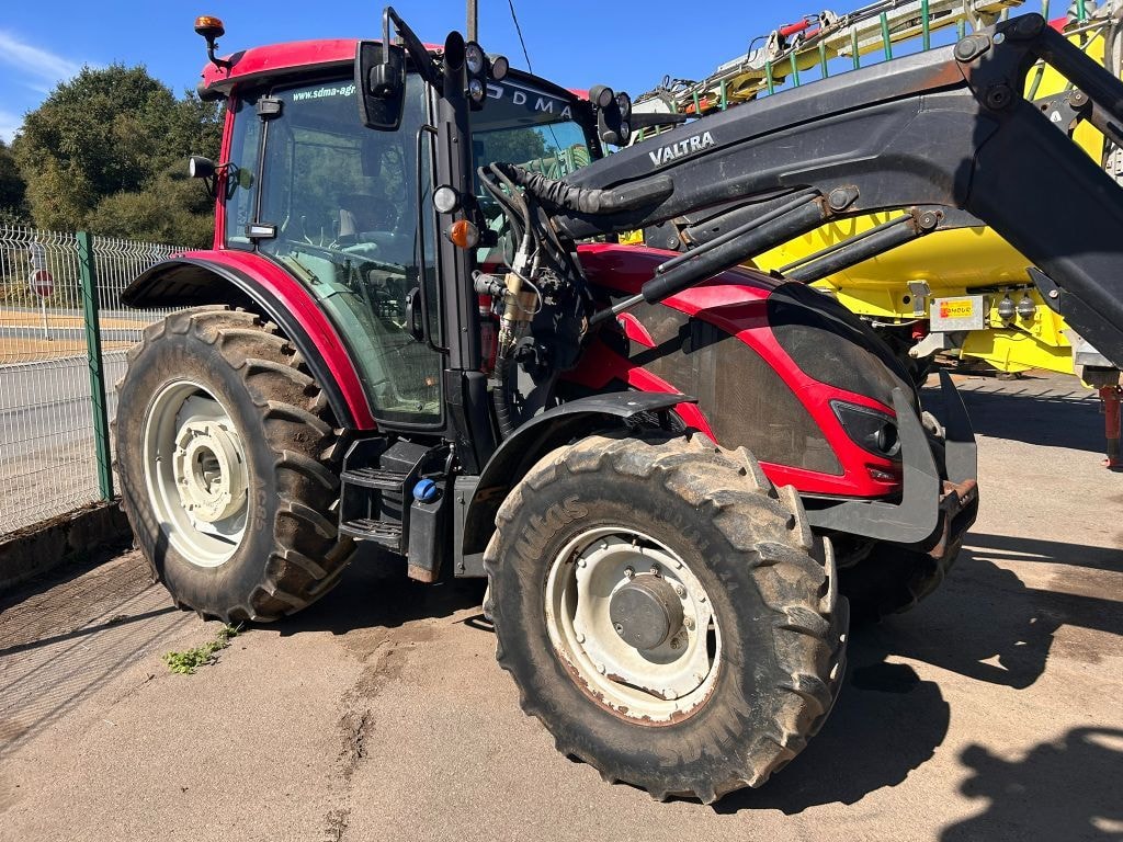 Tracteur chargeur VALTRA A104 Hitech - photo slide 5