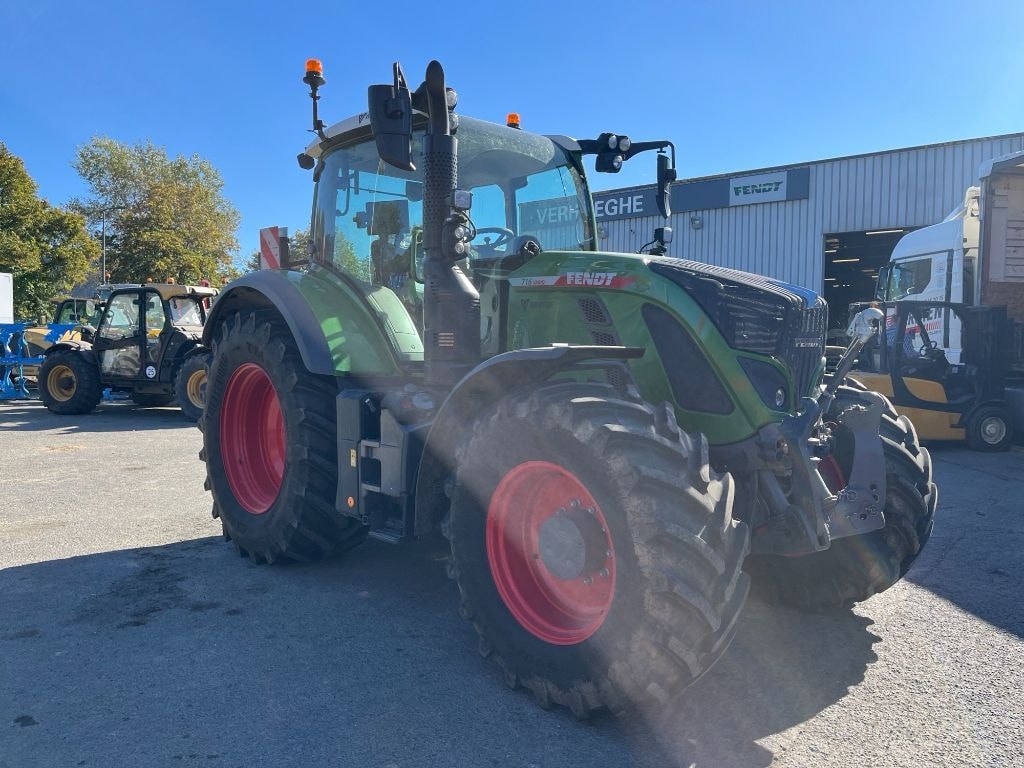 Tracteur FENDT 716 VARIO POWER + - photo slide 4
