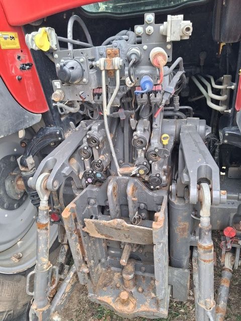 Tracteur MASSEY FERGUSON 7718S DYNA 6 - photo slide 8