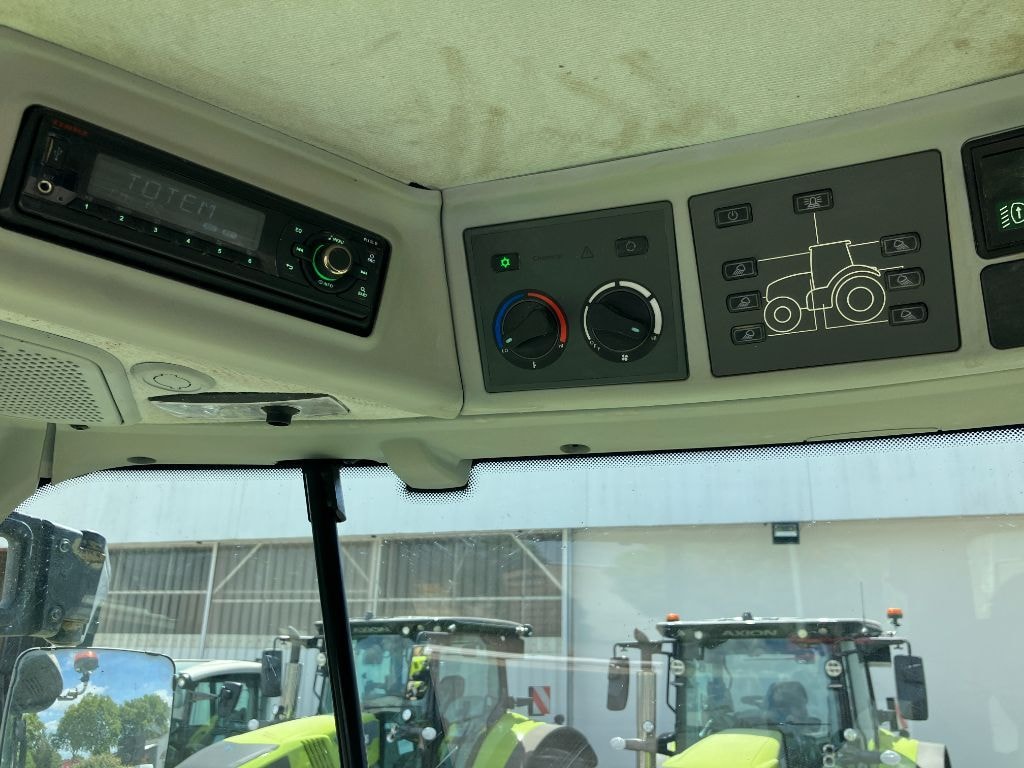 Tracteur CLAAS ARION 610 CIS+ - photo slide 14