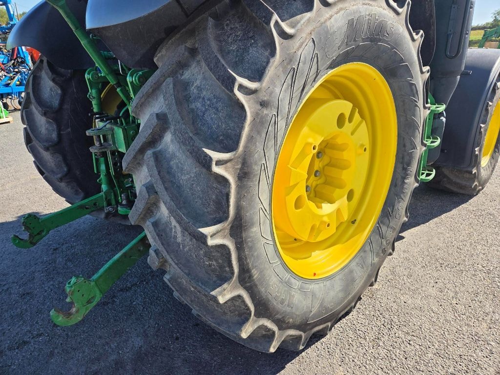 Tracteur chargeur JOHN DEERE 6130M - photo slide 10
