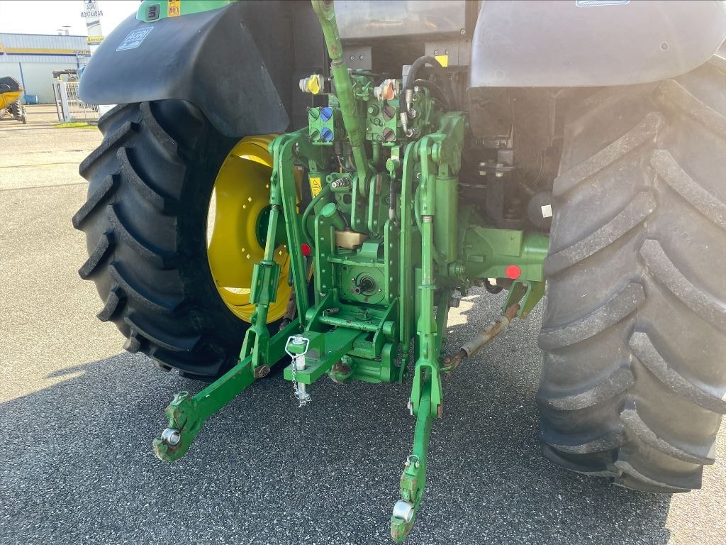 Tracteur JOHN DEERE 6110 - photo slide 12