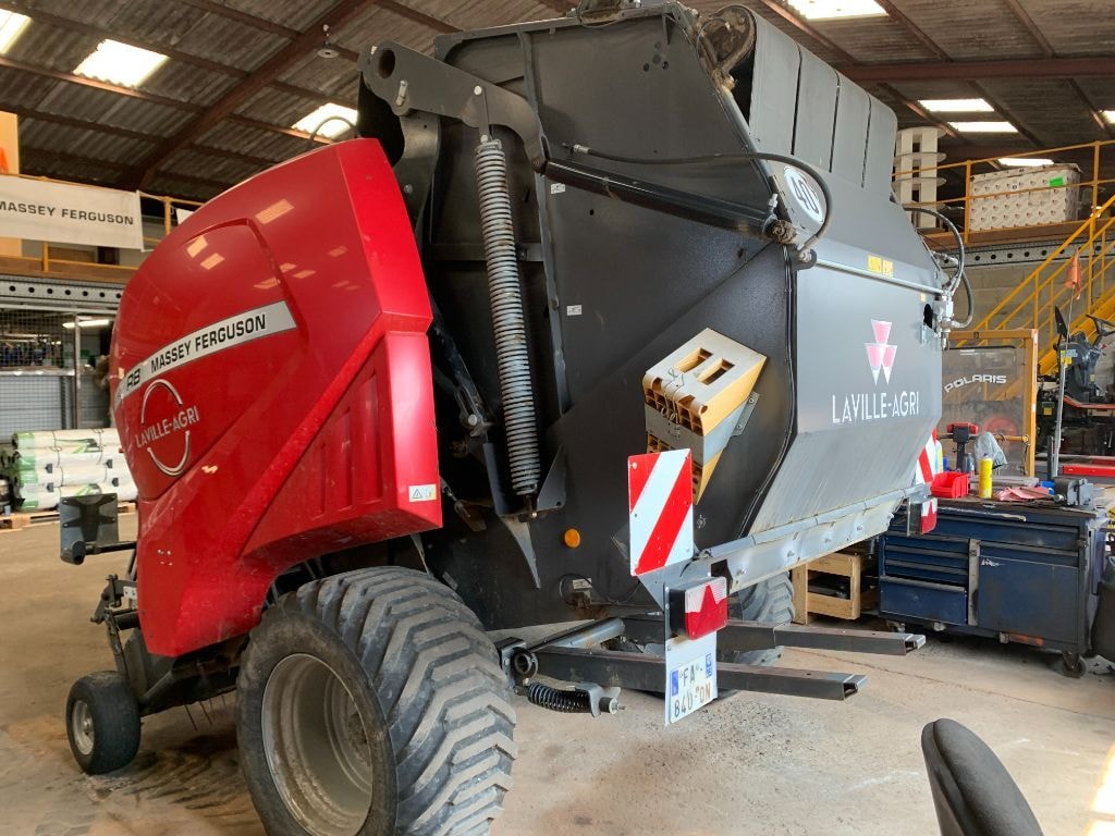 Presse balles rondes MASSEY FERGUSON 4180 X TRA - photo slide 3
