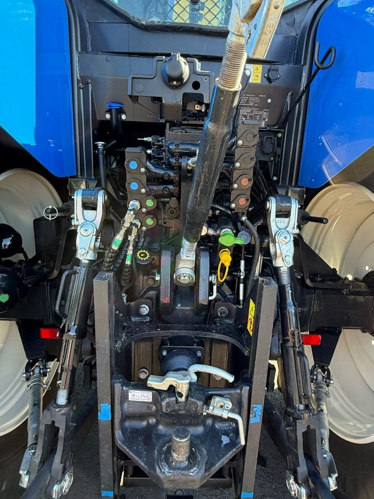 Tracteur NEW HOLLAND T7.210 - photo slide 15