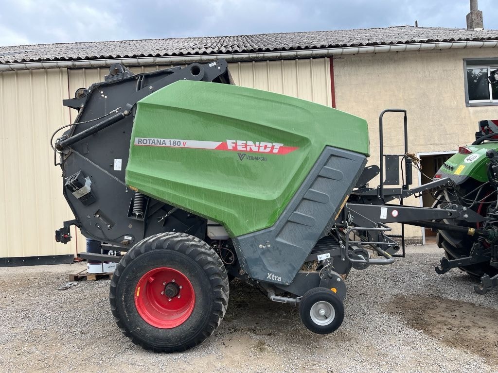 Presse balles rondes FENDT Rotana 180 vxtra  - photo slide 12
