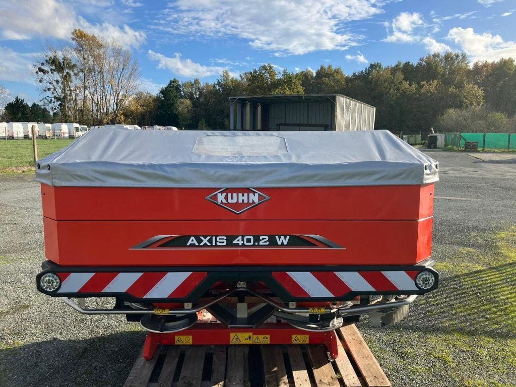 Epandeur engrais KUHN Axis 40.2 W V 8 - photo slide 6