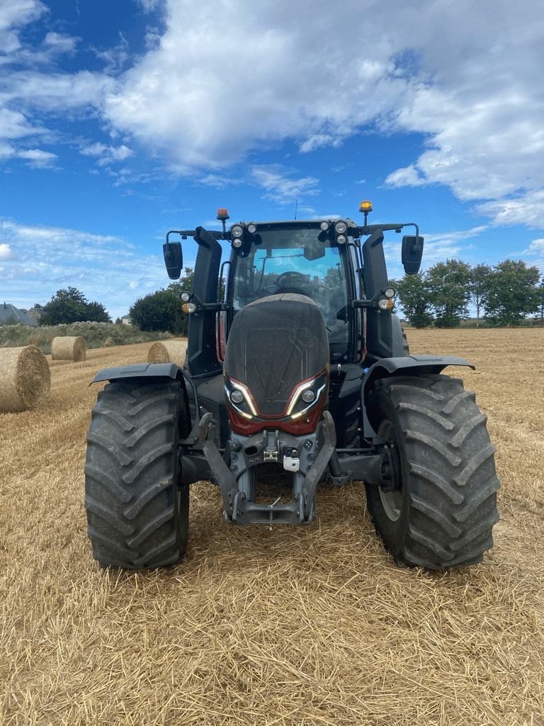 Tracteur VALTRA T255 - photo slide 13