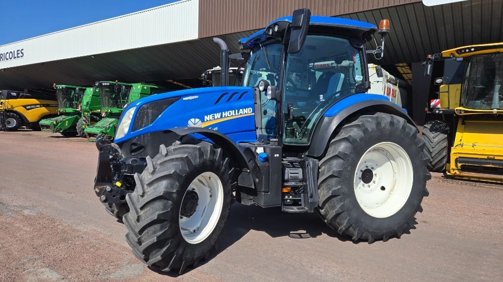 Tracteur NEW HOLLAND T6.145 AC - photo slide 18