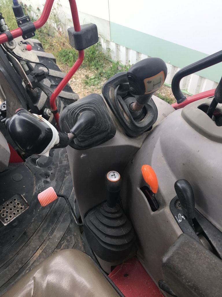 Tracteur chargeur CASE IH FARMALL 105 C  - photo slide 10