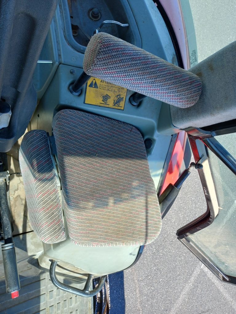 Tracteur MASSEY FERGUSON 8210 - photo slide 20