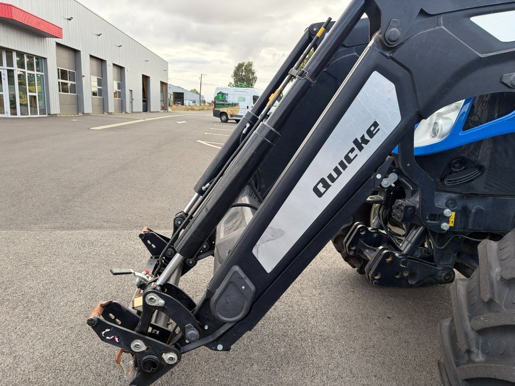 Tracteur chargeur NEW HOLLAND T6.160 - photo slide 18