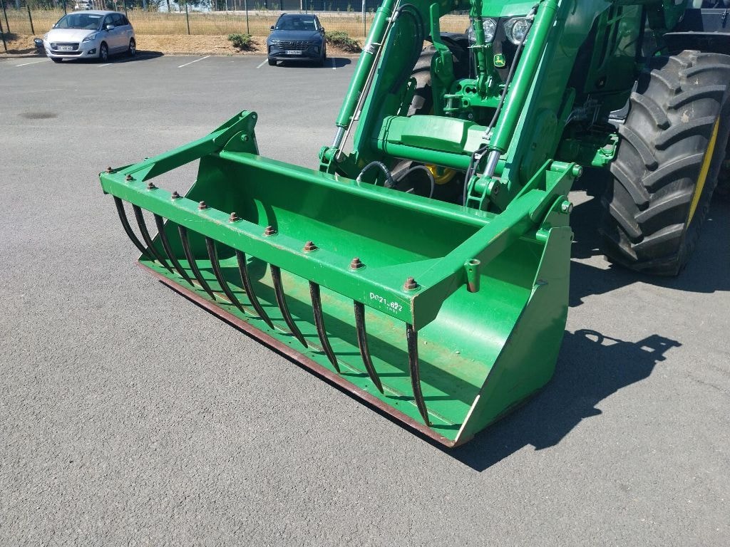 Tracteur JOHN DEERE 6110M - photo slide 17