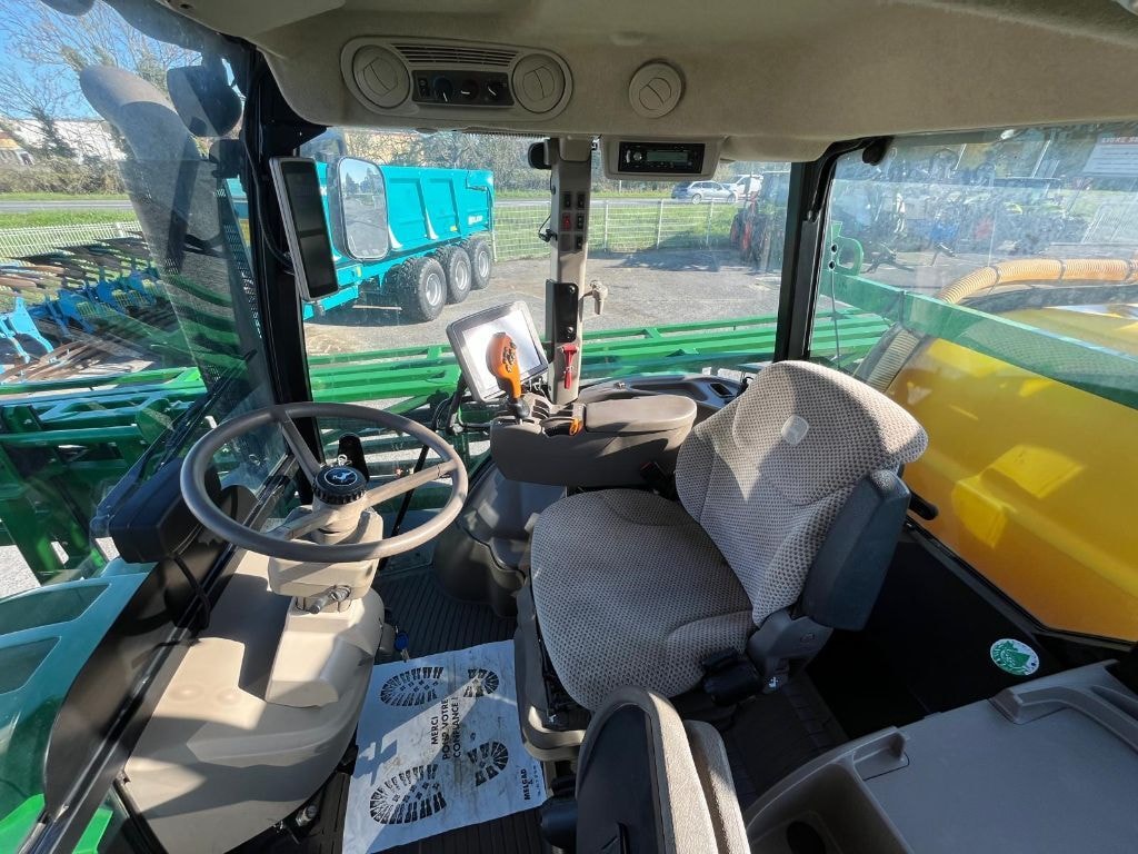 Pulverisateur automoteur JOHN DEERE R4040i - photo slide 9