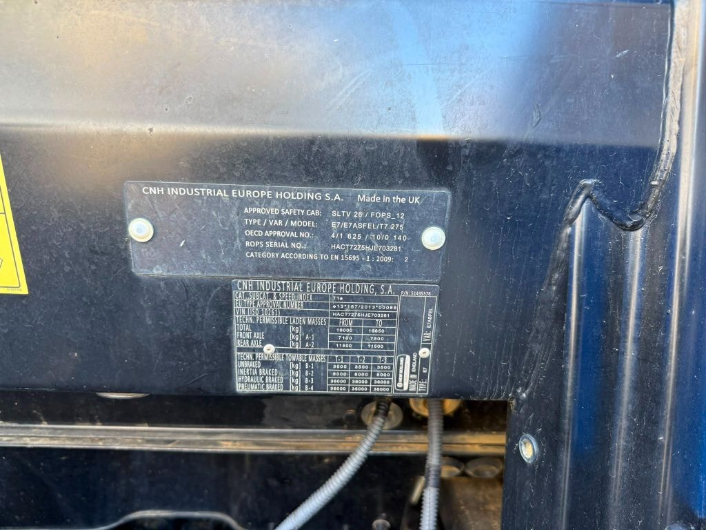 Tracteur NEW HOLLAND T7.275 HD - photo slide 11