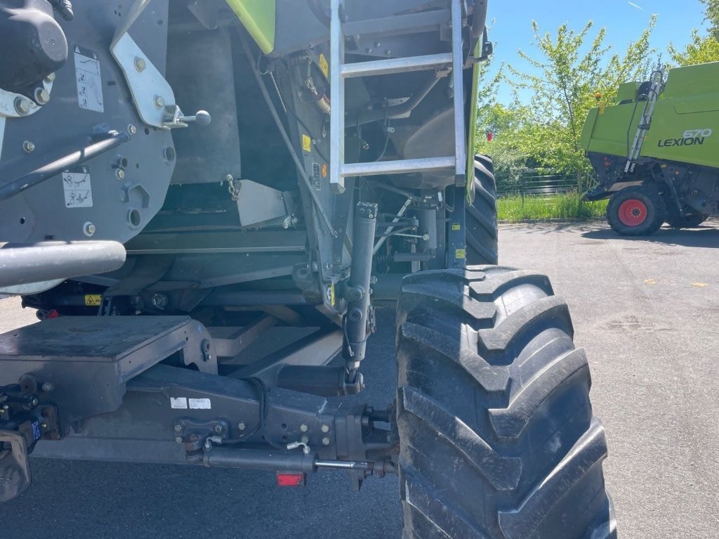 Moissonneuse CLAAS LEXION 630 MONTANA - photo slide 9