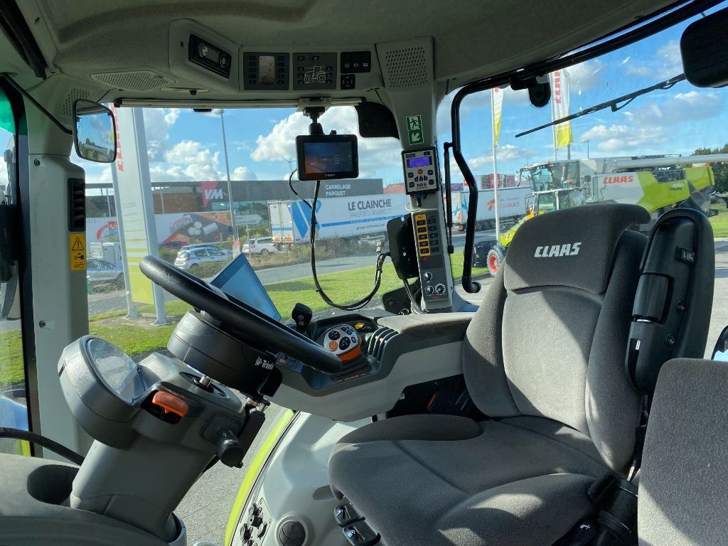 Tracteur CLAAS ARION 550 CMATIC - photo slide 9
