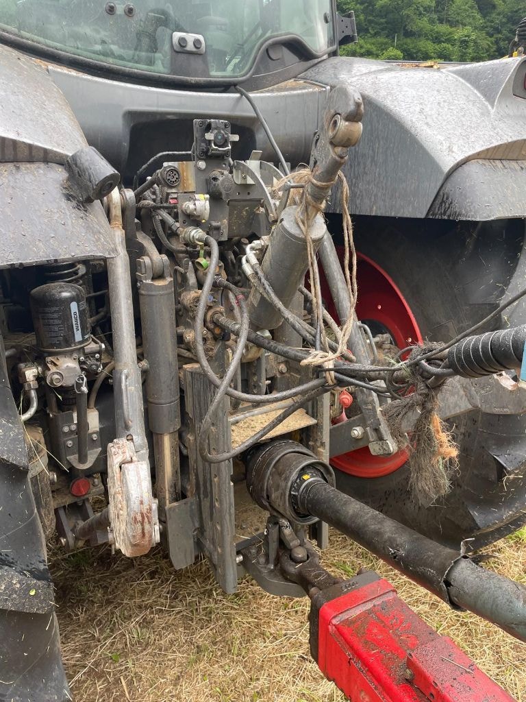 Tracteur CLAAS ARION 630 - photo slide 12