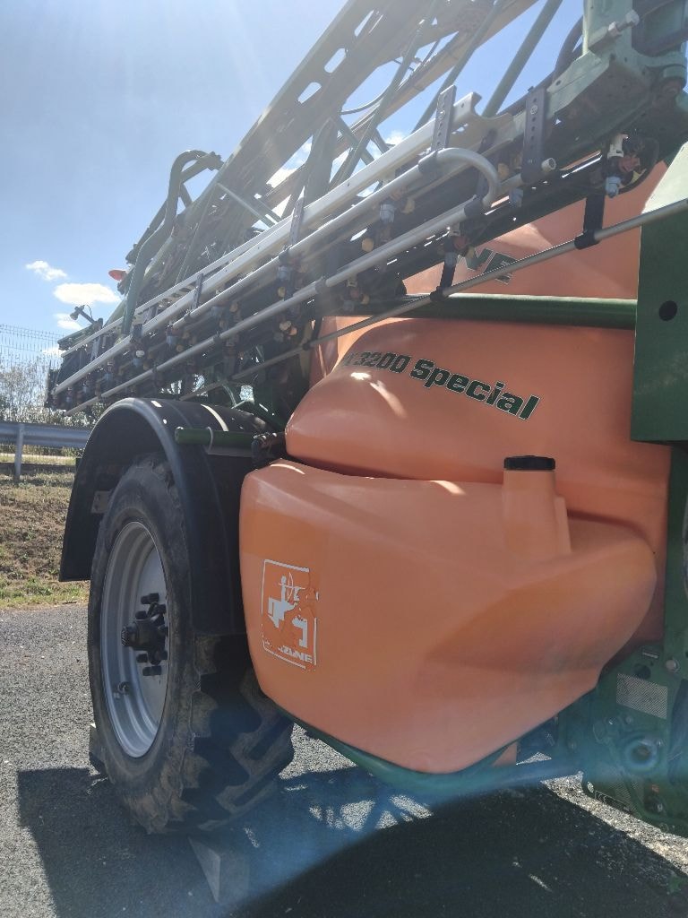 Pulverisateur AMAZONE UX 3200 special - photo slide 7