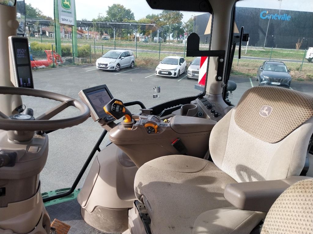Tracteur JOHN DEERE 6R215 - photo slide 7