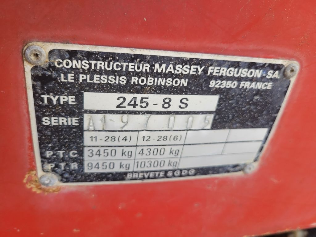 Tracteur MASSEY FERGUSON 245 - photo slide 19