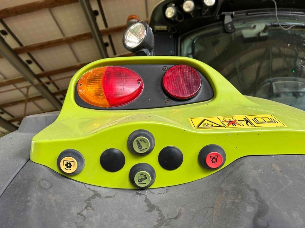 Tracteur CLAAS AXION 810 T4F CIS - photo slide 7