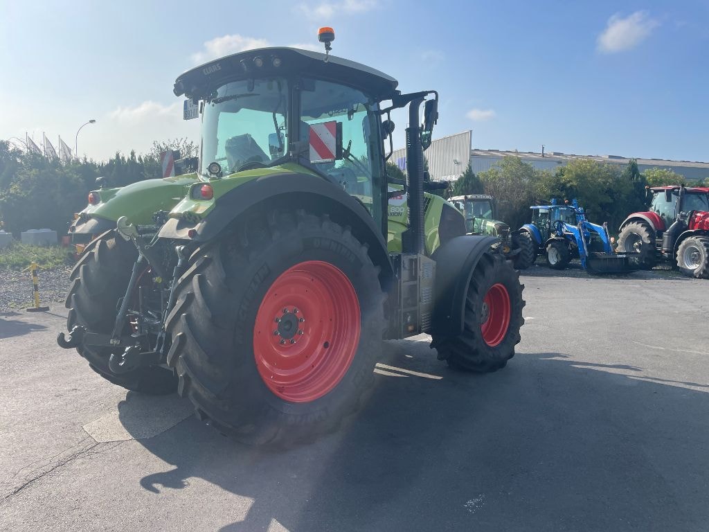 Tracteur CLAAS Axion 800 Cmatic cis + - photo slide 21