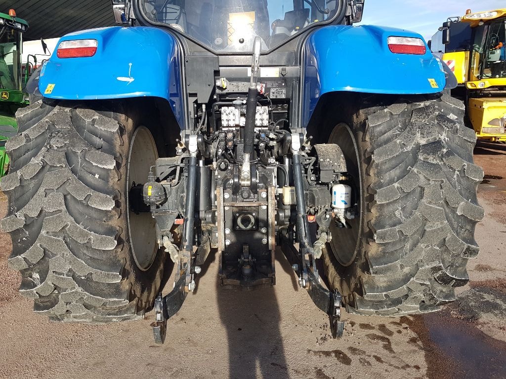 Tracteur NEW HOLLAND T7.270 AC - photo slide 27