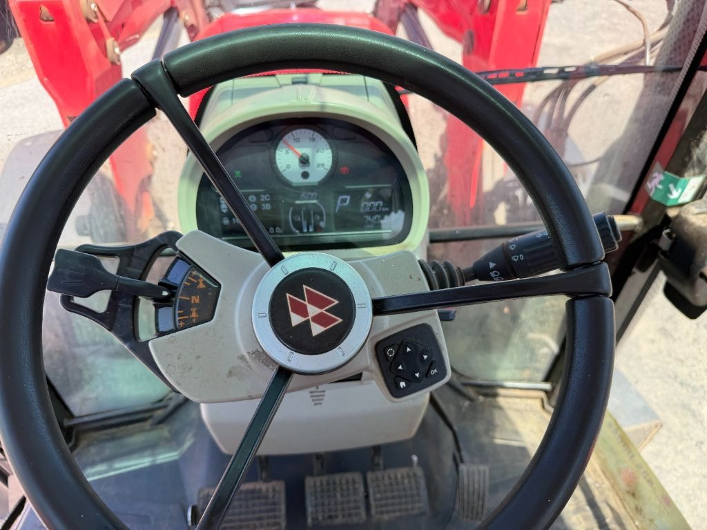 Tracteur chargeur MASSEY FERGUSON 6714S DYNA-6 MR EFFICIENT - photo slide 17