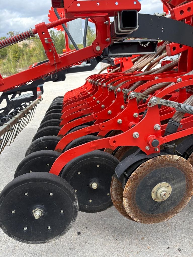 Combine de Semis KUHN VENTA LC 3001-24 + HR 3004 D - photo slide 9