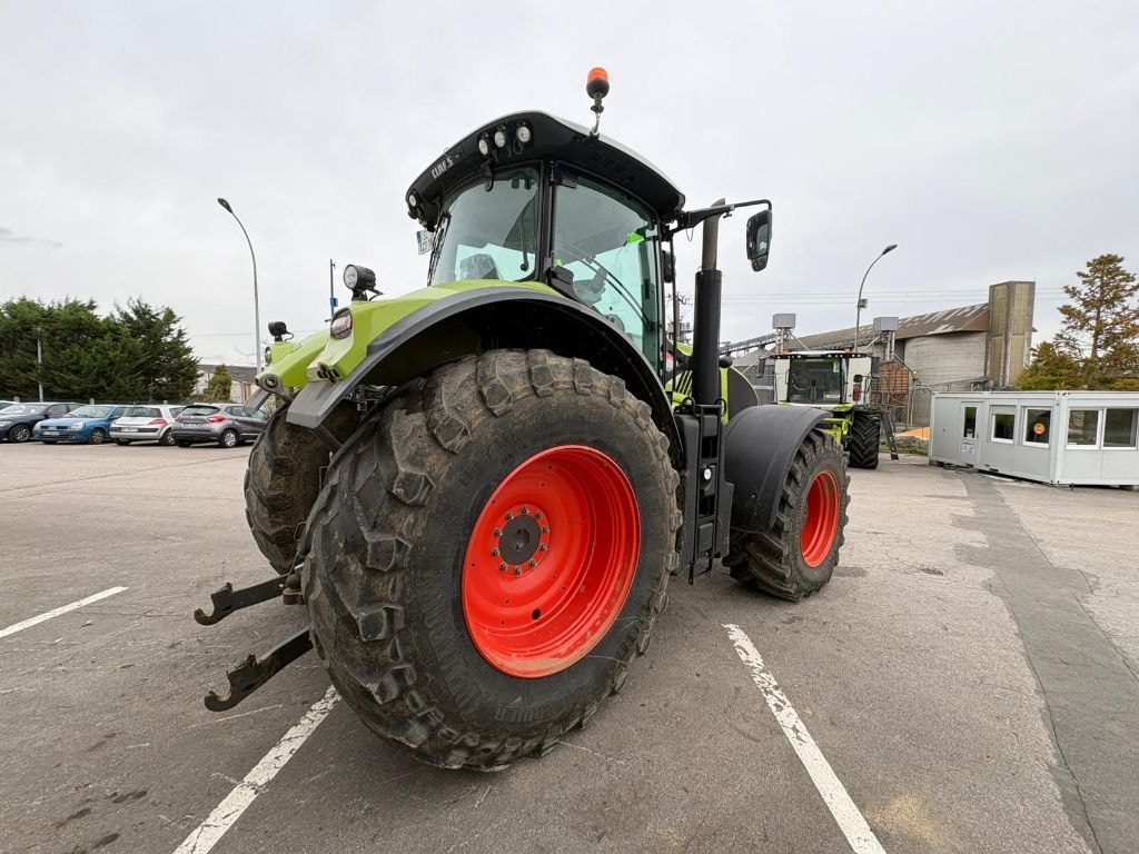 Tracteur CLAAS AXION 920 - photo slide 7