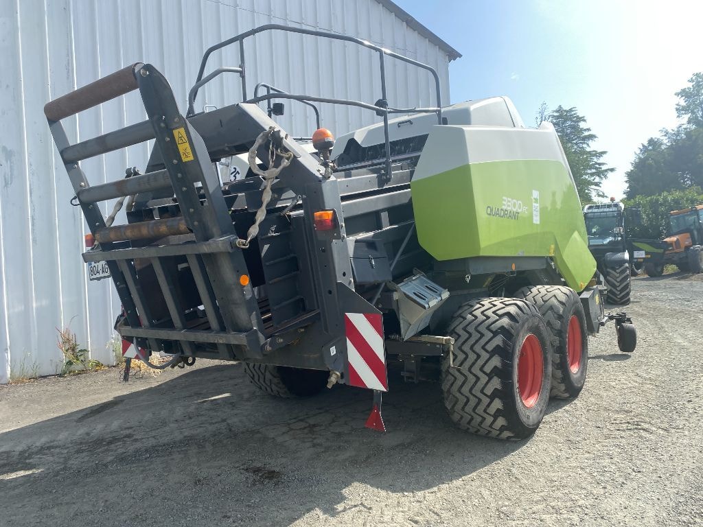 Presse haute densite CLAAS Quadrant 3300 FC - photo slide 8