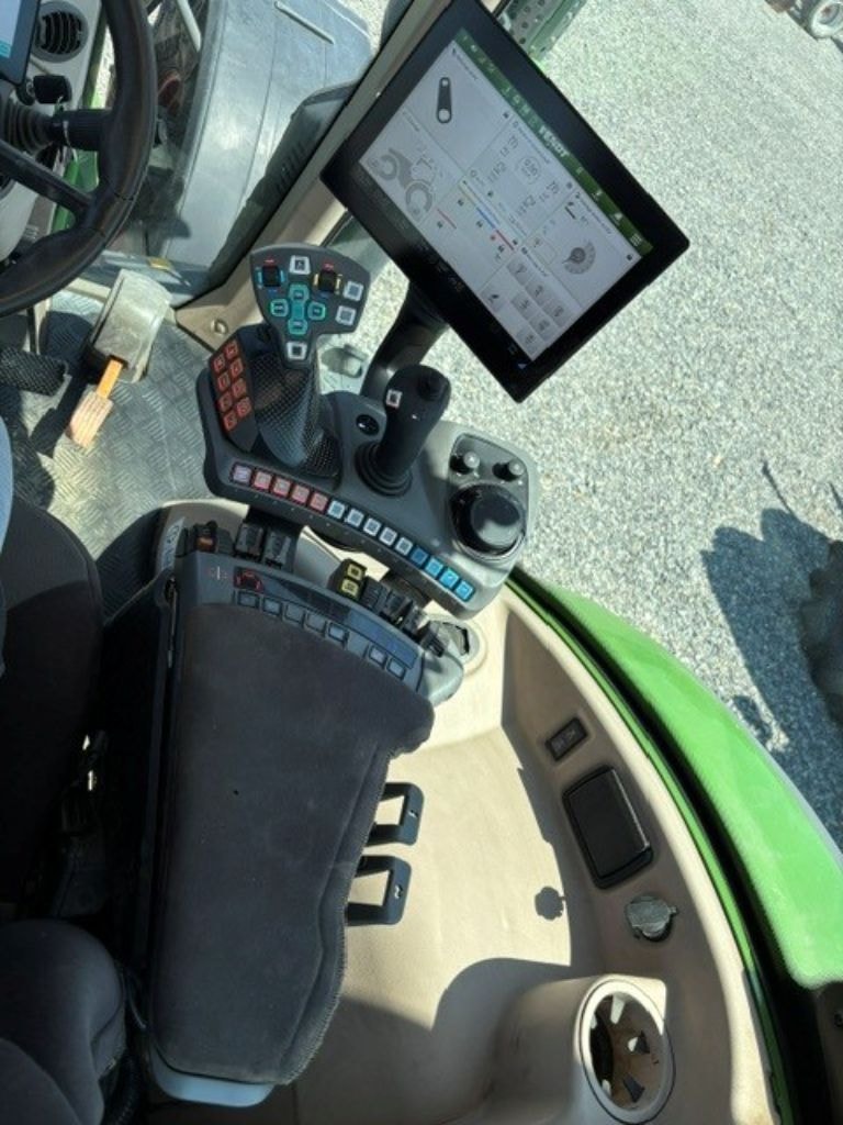 Tracteur FENDT 716 VARIO POWER + - photo slide 6