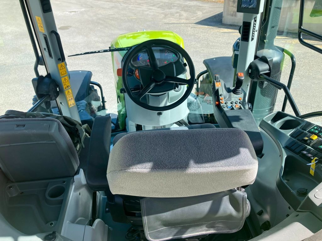 Tracteur CLAAS ARION 530 cis+ - photo slide 10