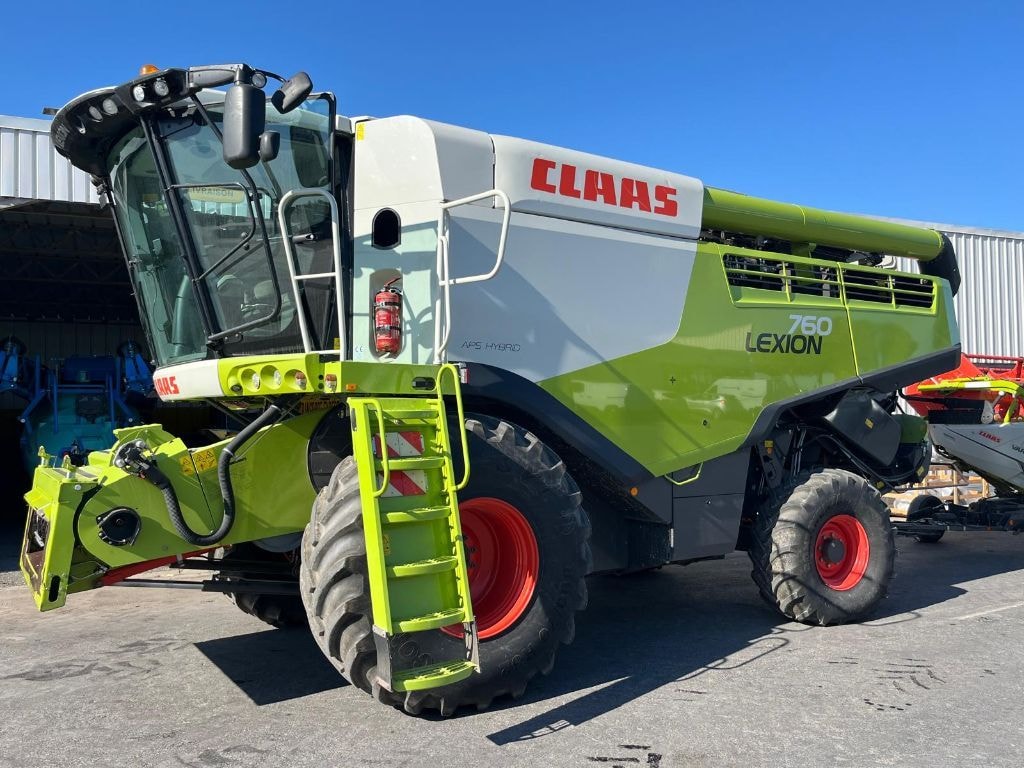 Moissonneuse CLAAS LEXION 760 - photo slide 2