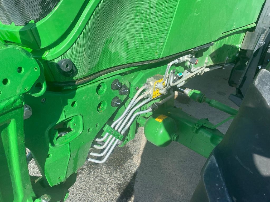 Tracteur JOHN DEERE 6155M - photo slide 16